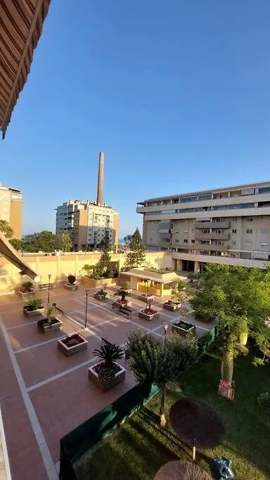 Beach Front Apartment Màlaga